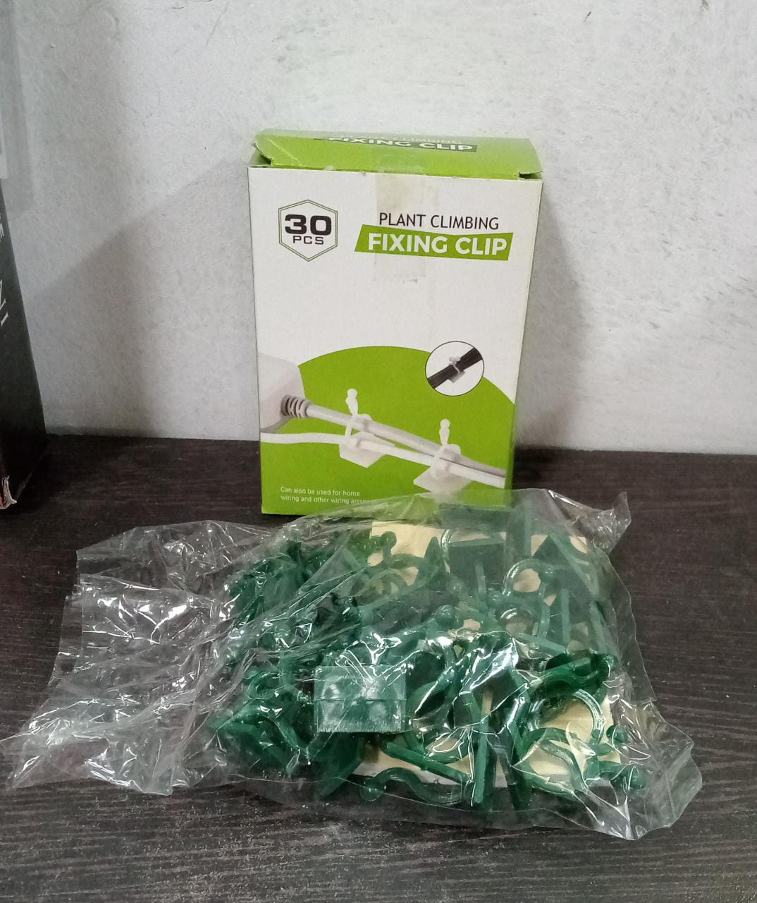 6156A 30pcs wall Plant Climbing Clip widely used for holding plants and poultry purposes and all ( Box )